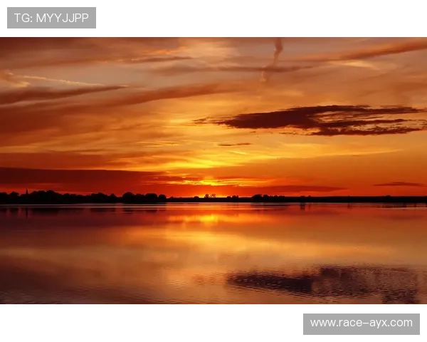 足球巨星背影4K超清壁纸，展现英勇与自信的完美瞬间