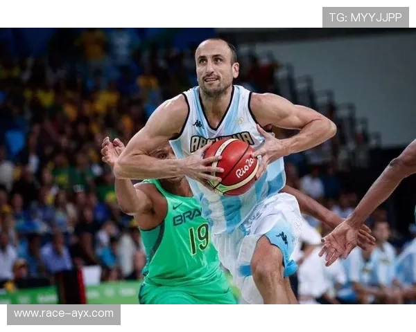 重庆隆鑫足球队球星实力排名及其赛场表现分析